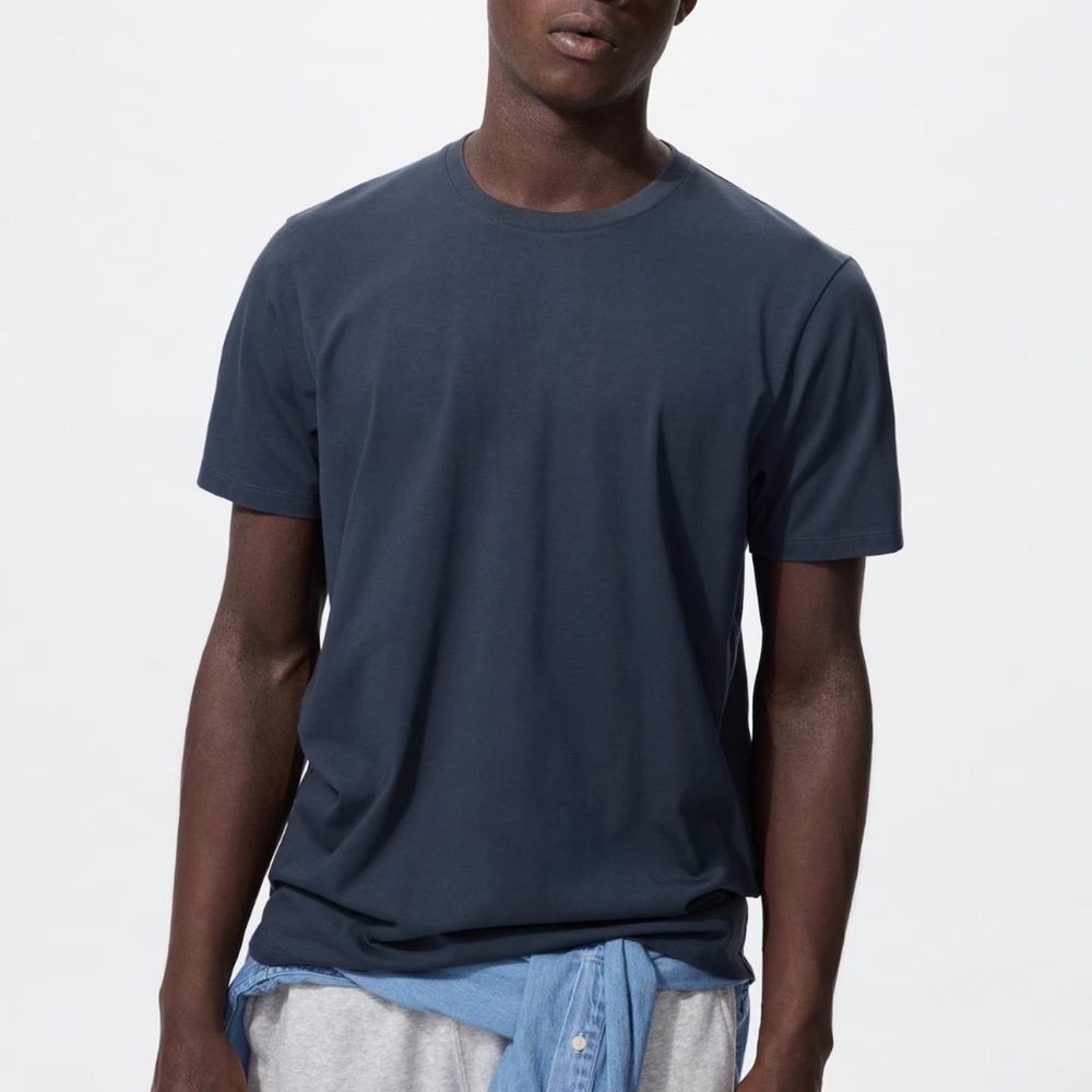 UNIQLO Supima Cotton Unisex T-shirt in Navy Blue